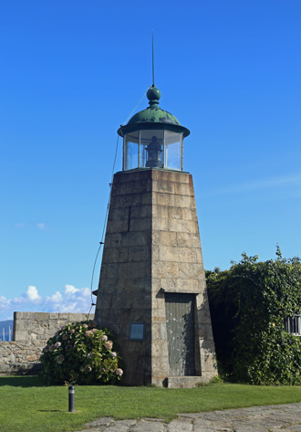 Leuchtturm: Castillo de San Antón Leuchtturm: Castillo de San Antón