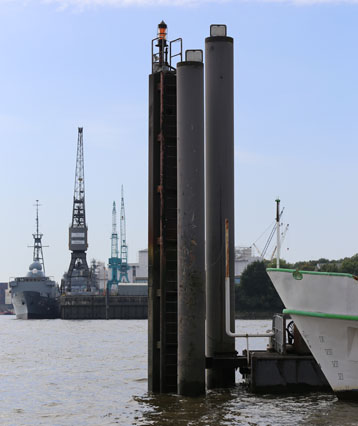 Leuchtfeuer Brandenburger Hafen Süd Brandenburger Hafen