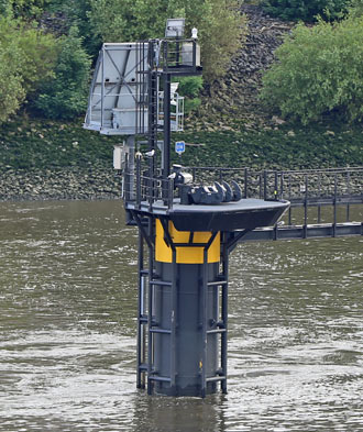 Leuchtfeuer Finkenwerder Tiefwasserliegeplatz E16