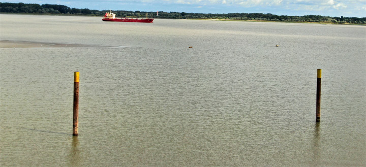 Warnfeuer Schwarztonnensand