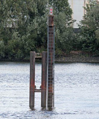 Leuchtfeuer Seehafen 3 Ost Seehafen 3 Ost