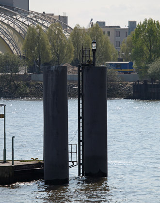 Überseebrücke West