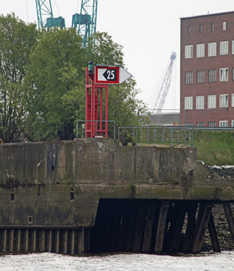 Leuchtfeuer Grevenhofkai Vorhafen Grevenhofkai