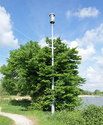 Sturmwarnleuchte am Altmühlsee