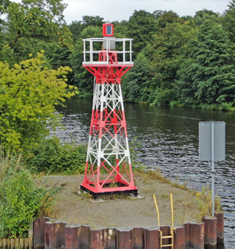 Einfahrtsfeuer Pichelsdorfer Gemünd West Einfahrtsfeuer Pichelsdorfer Gemünd West