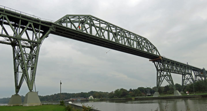 Eisenbahnhochbrcke Hochdonn