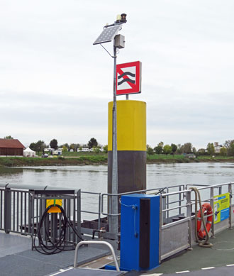 Leuchtfeuer am Brückenkopf Seltz