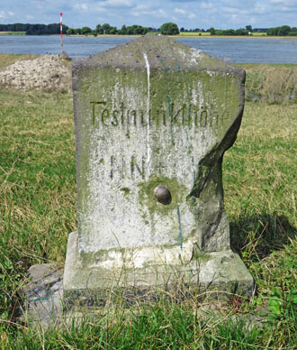 Myriameterstein 64 (LXIV) rechtsrheinisch Myriameterstein 64