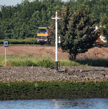 Uferfeuer Weser B1306.41
