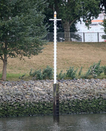 Leuchtbake Unterweser-km 5,25 Südwest Leuchtbake Unterweser-km 5,25 Südwest