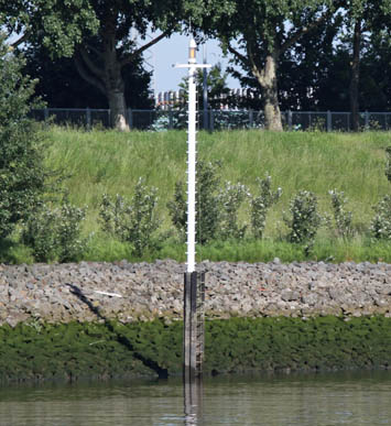 Leuchtbake Unterweser-km 5,50 Südwest Leuchtbake Unterweser-km 5,50 Südwest