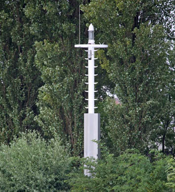 Uferfeuer Leuchtfeuer Unterweser-km 6,00 Nordost Uferfeuer Unterweser-km 6,00 Nordost
