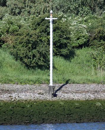 Uferfeuer Weserkilometer 6,75 Südwest