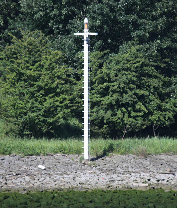 Leuchtbake Unterweserkilometer 7,10 Südwest