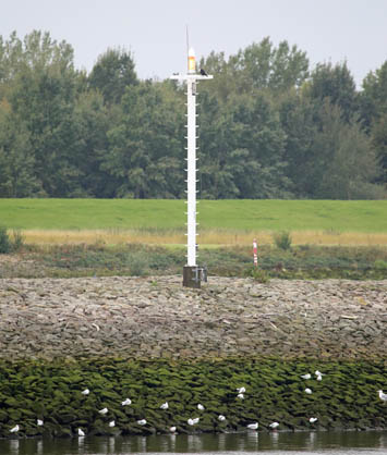 Leuchtfeuer Unterweserkilometer 7,35 Südwest