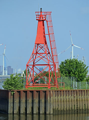 Rote Gitterbake am Bremener Überseehafen Bremen Überseehafen Nord