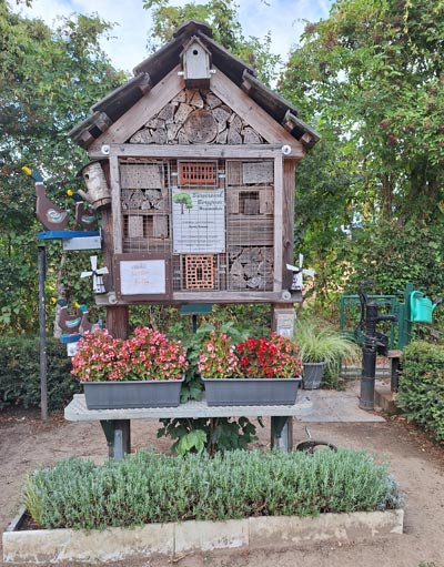Insektenhotel im Bürgerpark Bergfrede