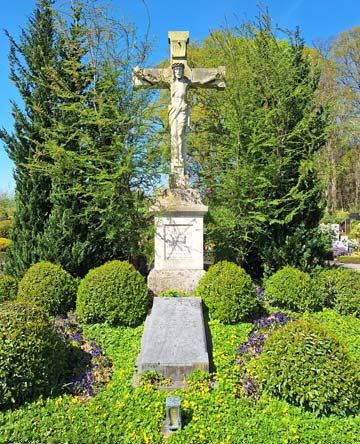 Skulptur am Küppersfeld in Loikum Skulptur am Küppersfeld
