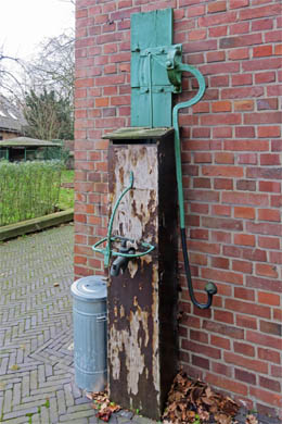 Schwengelpumpe am Haus Oertmann Schwengelpumpe Haus Oertmann