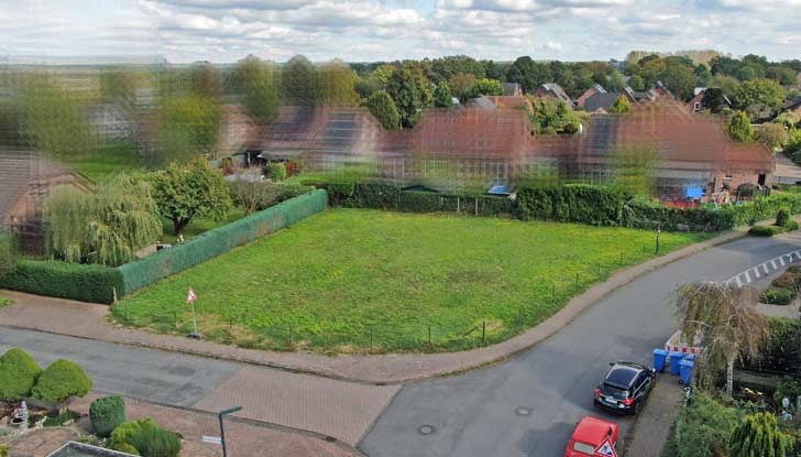 Seit über vier Jahrzehntes unbebautes Grundstück an der Danziger Straße Unbebautes Grundstück in Hamminkeln