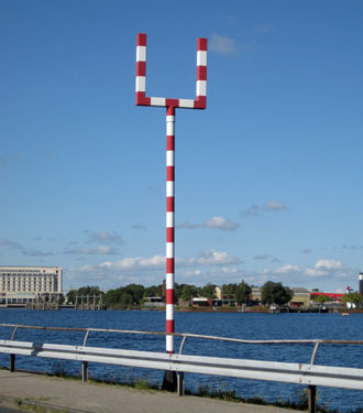 Wilhelmshaven - Großer Hafen Entmagnetisierungsanlage Wilhelmshaven Tagmarke