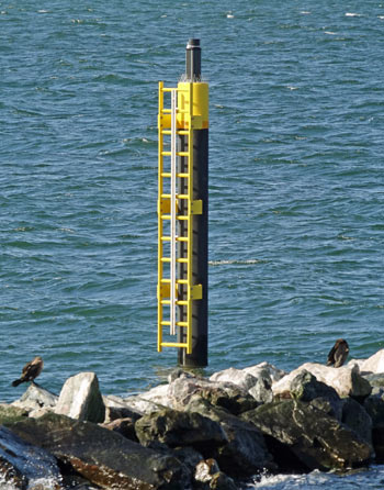 Warnfeuer Wellenbrecher Inselhafen Prerow