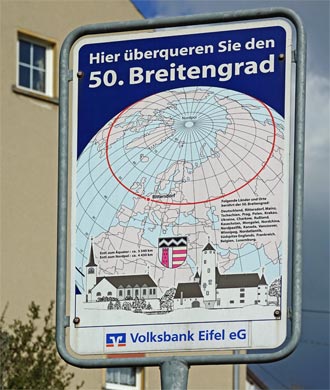 Hinweisschild 50. Breitengrad Rittersdorf Hinweisschild Rittersdorf