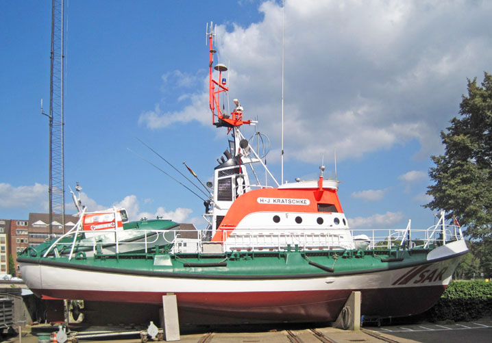 Seenotrettungskreuzer H.-J. KRATSCHKE Seenotkreuzer H.-J. KRATSCHKE
