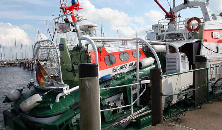 Tochterboot: ONKEL WILLI