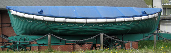Ruderrettungsboot mit Bootswagen Ruderrettungsboot